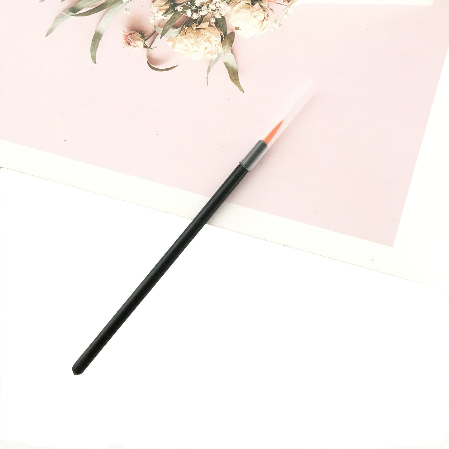 Disposable Eyeliner With A Fiber Tip And Brush Applicator